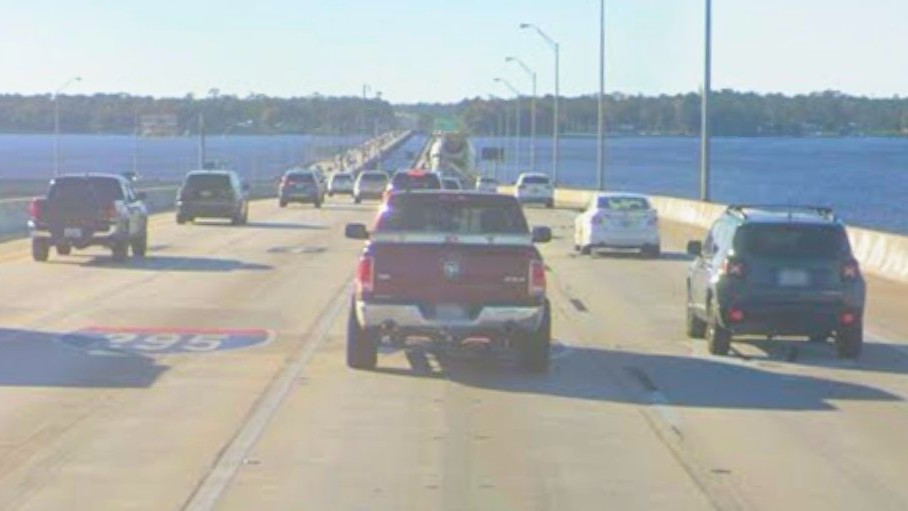 Traffic on the Buckman Bridge.