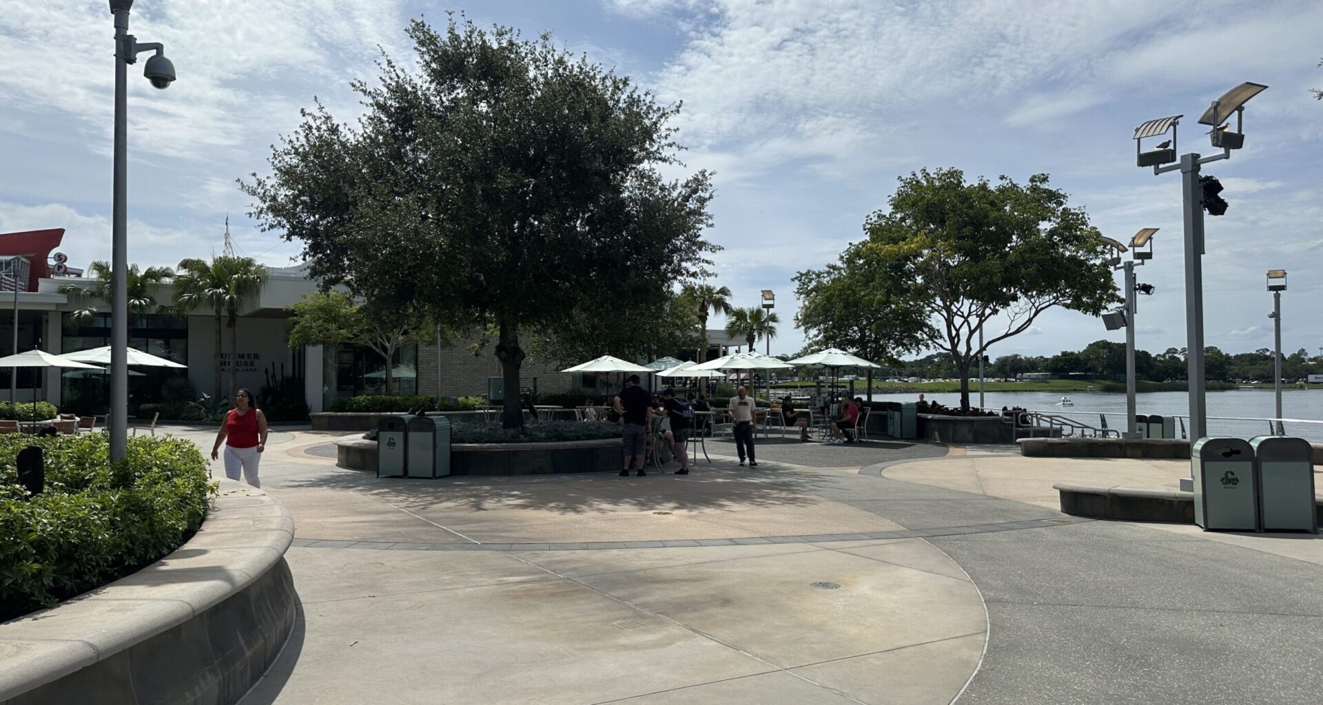 The Disney Springs food trucks have officially rolled out.