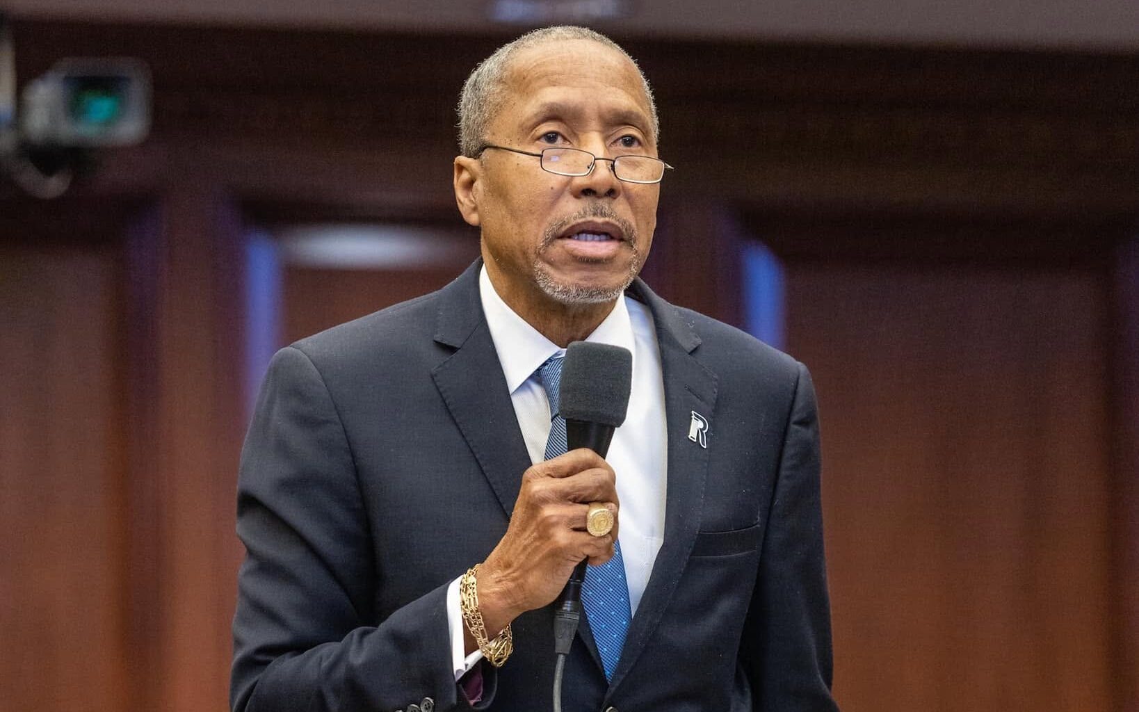 One senator, two endorsements: Rouson backs Crist and Welch