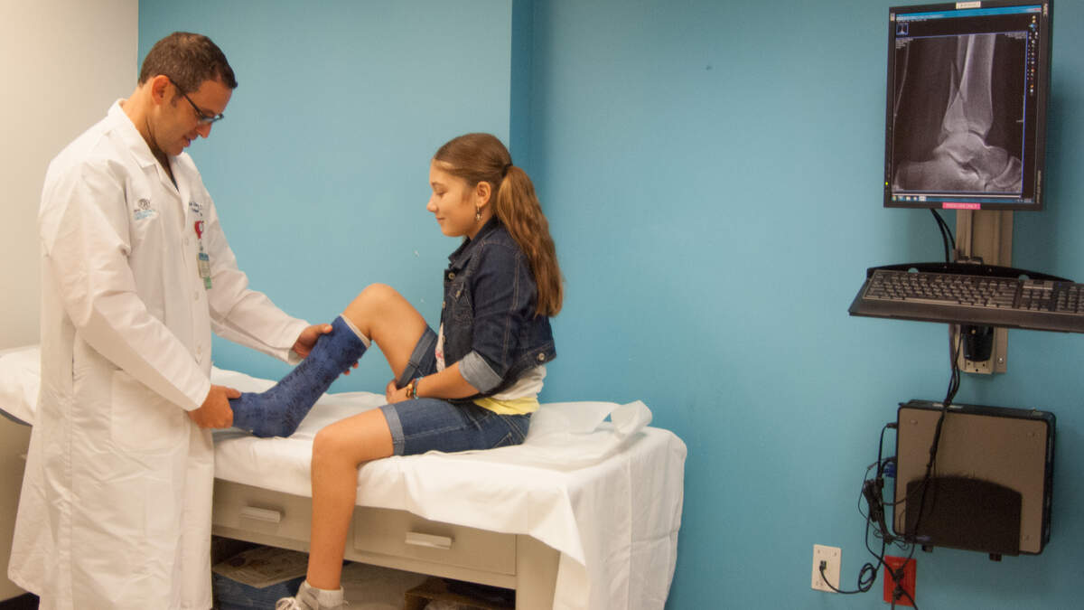 Nicklaus Children’s Hospital pediatric sports medicine care