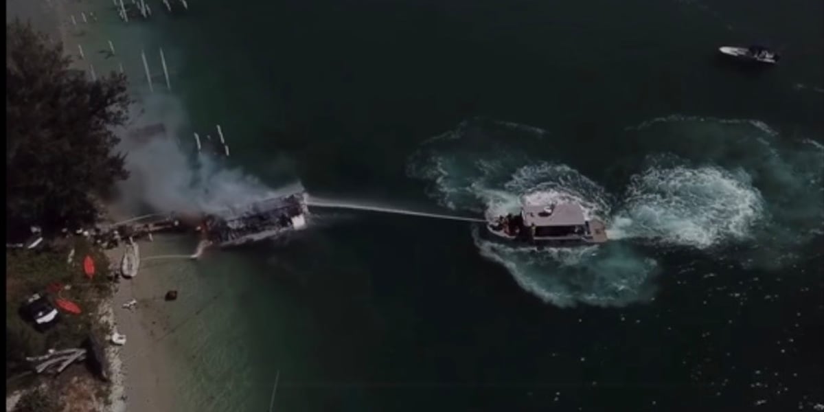 Houseboat catches fire, investigators say mechanical issue likely to blame