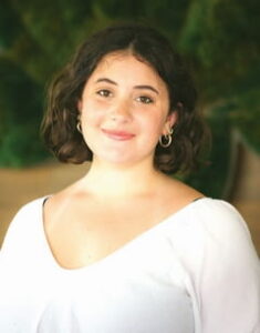 Positive people in Pinecrest : Emily Aboulhosn