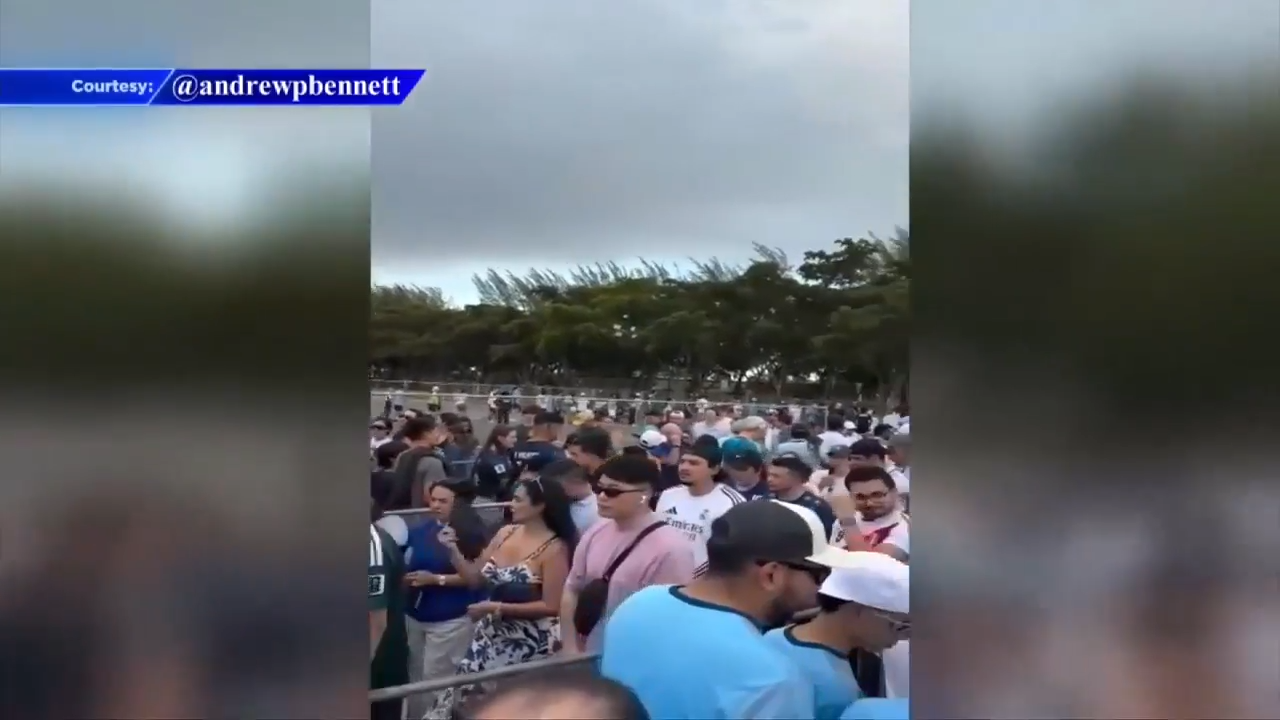 FIFA World Cup fans report transportation issues during first match at Miami Stadium - WSVN 7News | Miami News, Weather, Sports