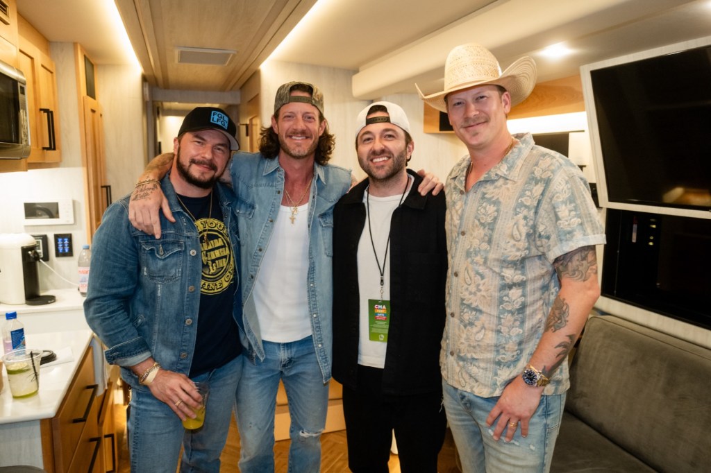 Florida Georgia Line Signs With The Core Entertainment