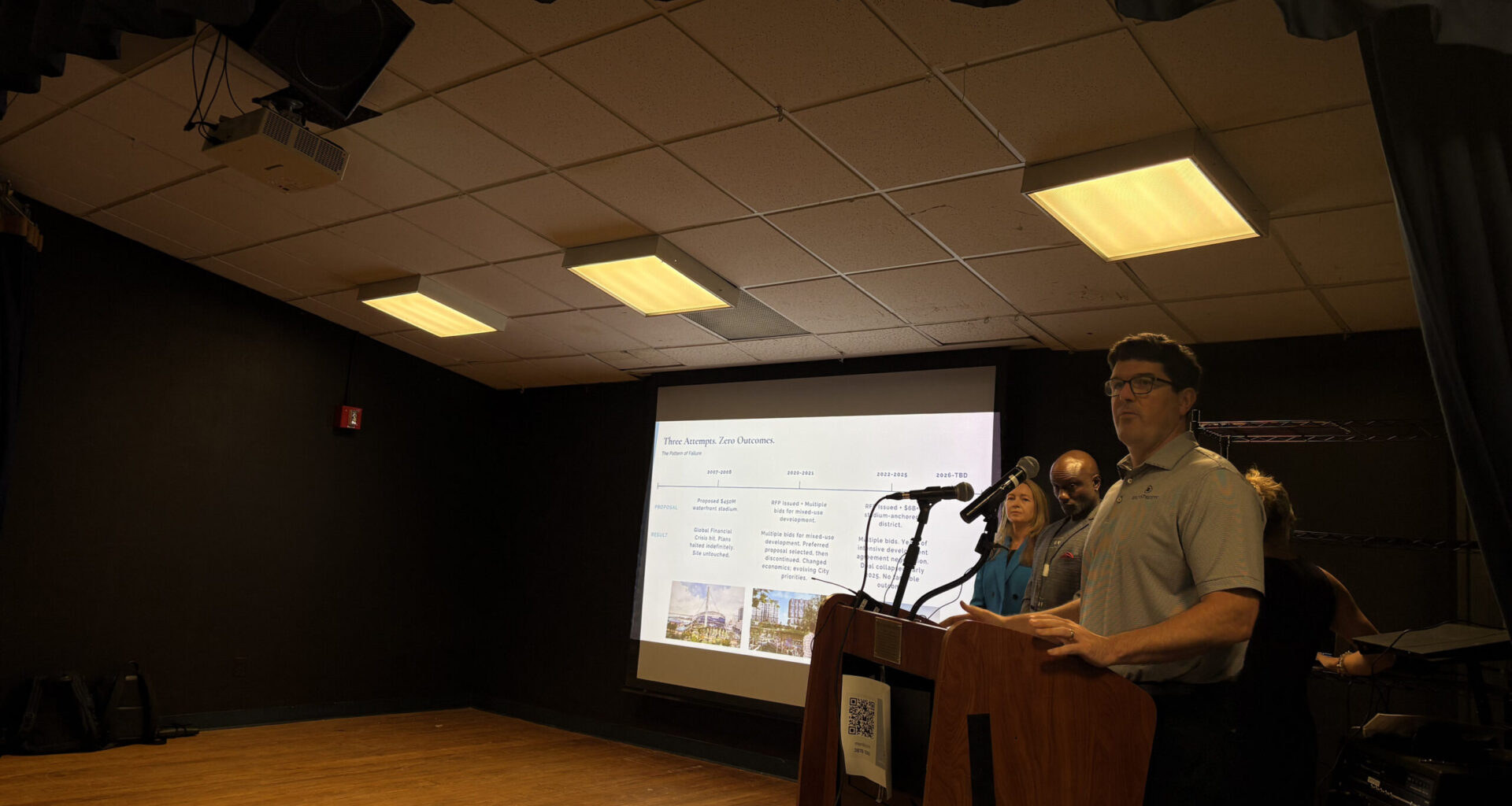 Foundation Vision Partners presenting their proposal for the Historic Gas Plant District at the Sunshine Center. Photo by Luiza Campos.