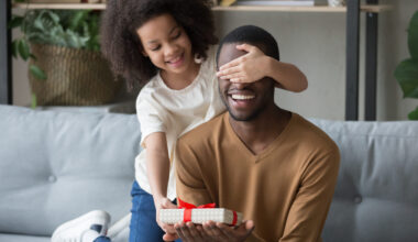 Florida Retail Federation projects record spending on Father's Day in Sunshine State