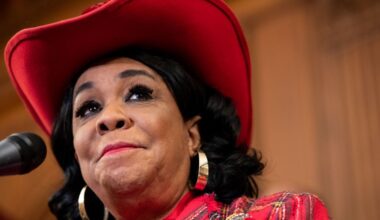 Frederica Wilson endorses Oliver Gilbert in crowded race to succeed her in Congress: "It's a job for experience"