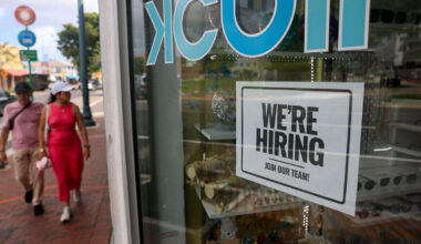 Miami job outlook and AI impact for early-career workers