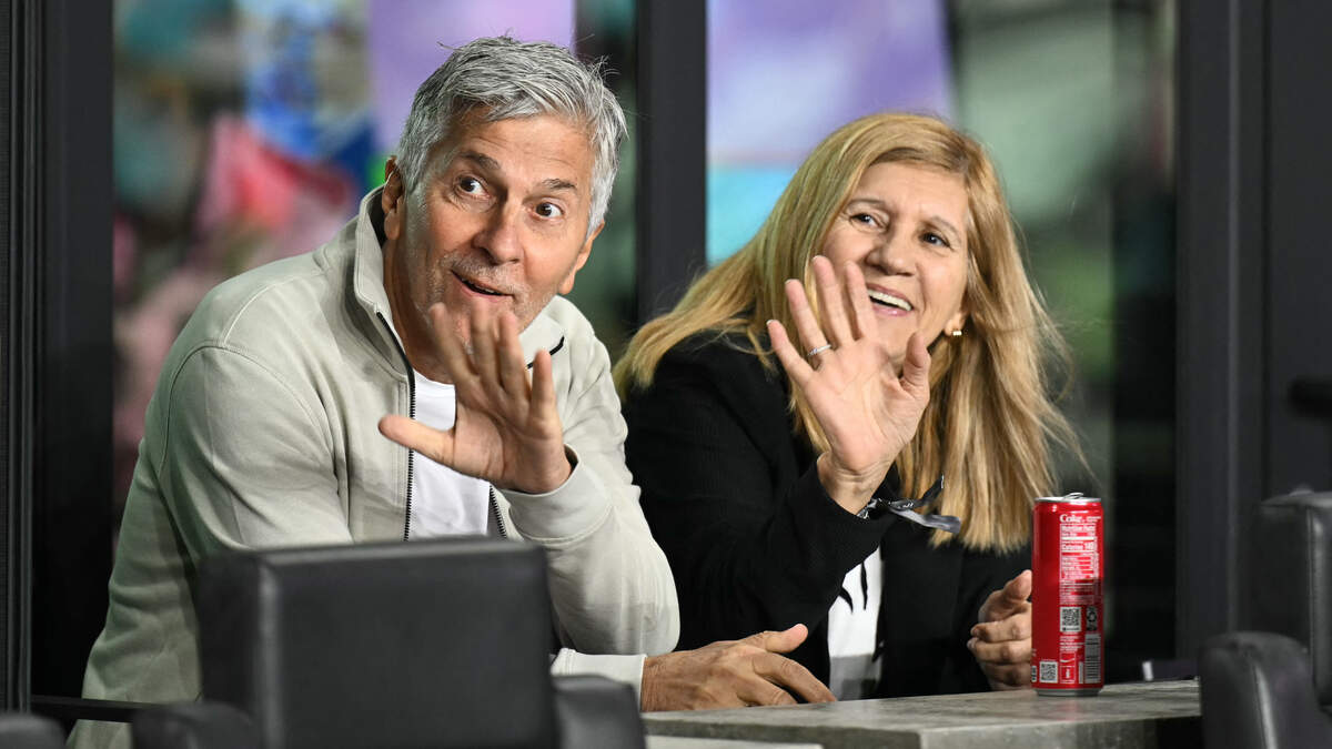 Jorge Messi (L) and Celia Cuccittini, parents of Inter Miami's Argentine forward Lionel Messi, wave as they prepare to watch the Major League Soccer (MLS) Eastern Conference final football match between Inter Miami and New York City FC at Chase Stadium in Fort Lauderdale, Florida on November 29, 2025. (Photo by Chandan Khanna / AFP via Getty Images) Jorge Messi (L) and Celia Cuccittini, parents of Inter Miami's Argentine forward Lionel Messi, wave as they prepare to watch the Major League Soccer (MLS) Eastern Conference final football match between Inter Miami and New York City FC at Chase Stadium in Fort Lauderdale, Florida on November 29, 2025. (Photo by Chandan Khanna / AFP via Getty Images)