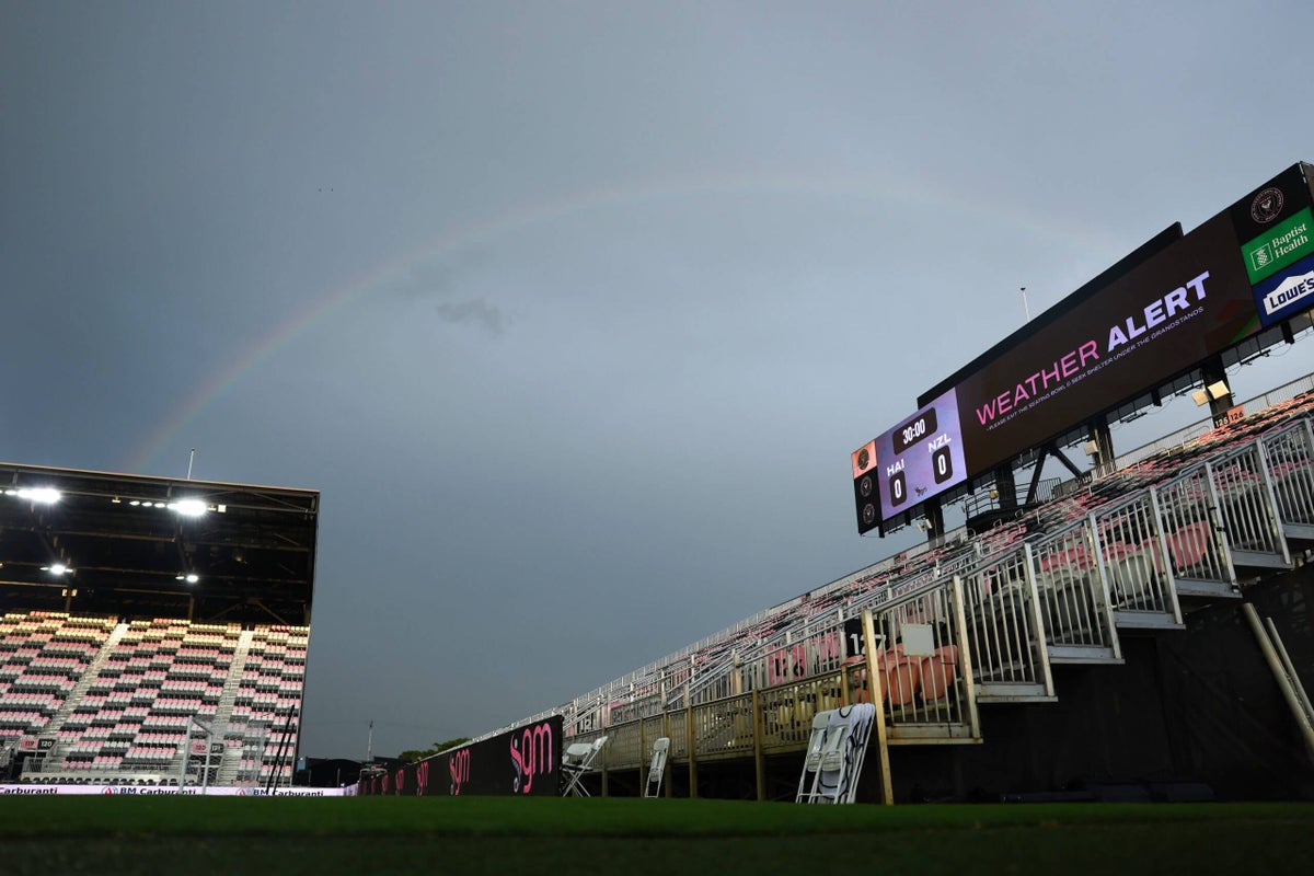 Severe weather delays New Zealand and Haiti’s pre-World Cup Florida friendly by 36 minutes