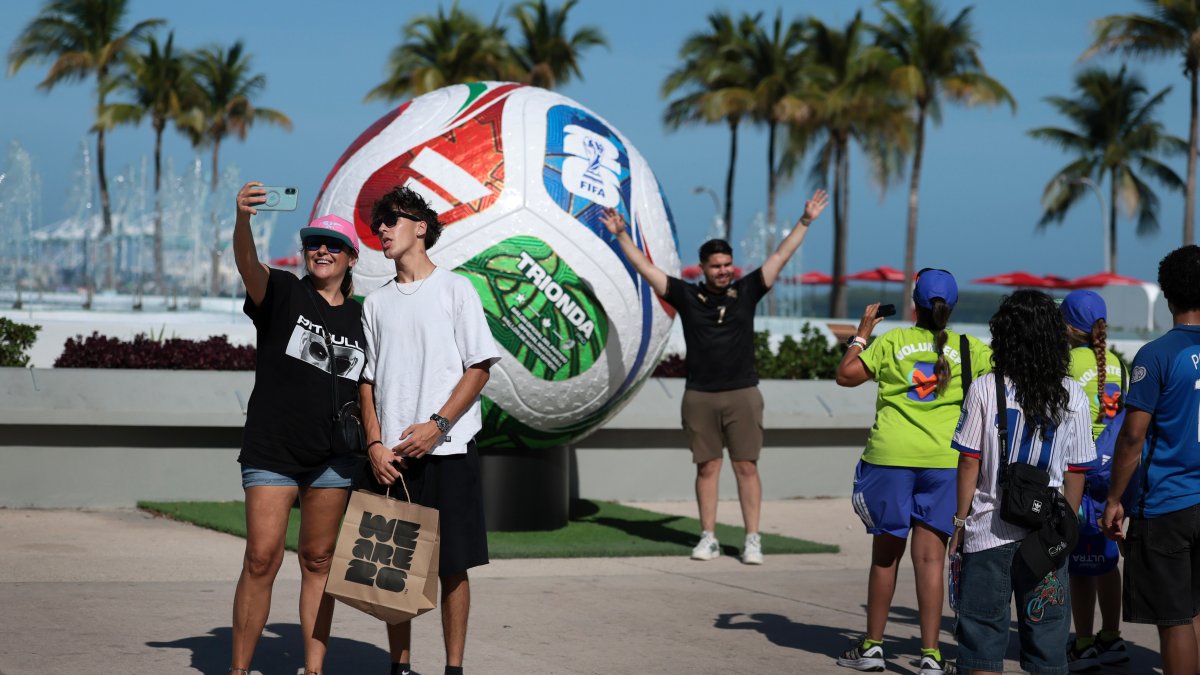 FIFA Fan Festival Miami organizers pause entry to event due to heat – NBC 6 South Florida