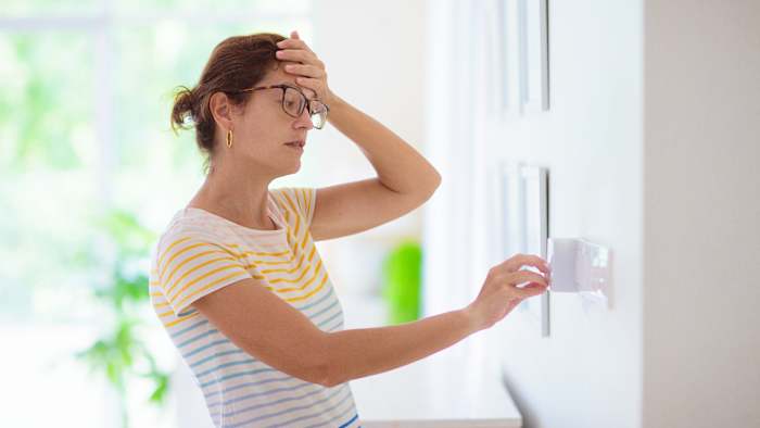 Feeling the heat, Orlando? Here are 5 tips to stay in control of your electric bill this summer.