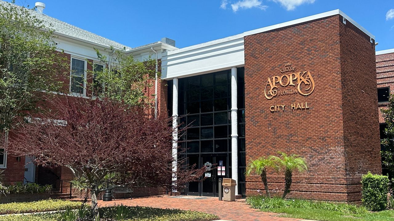 Apopka commissioners approve study for potential annexation