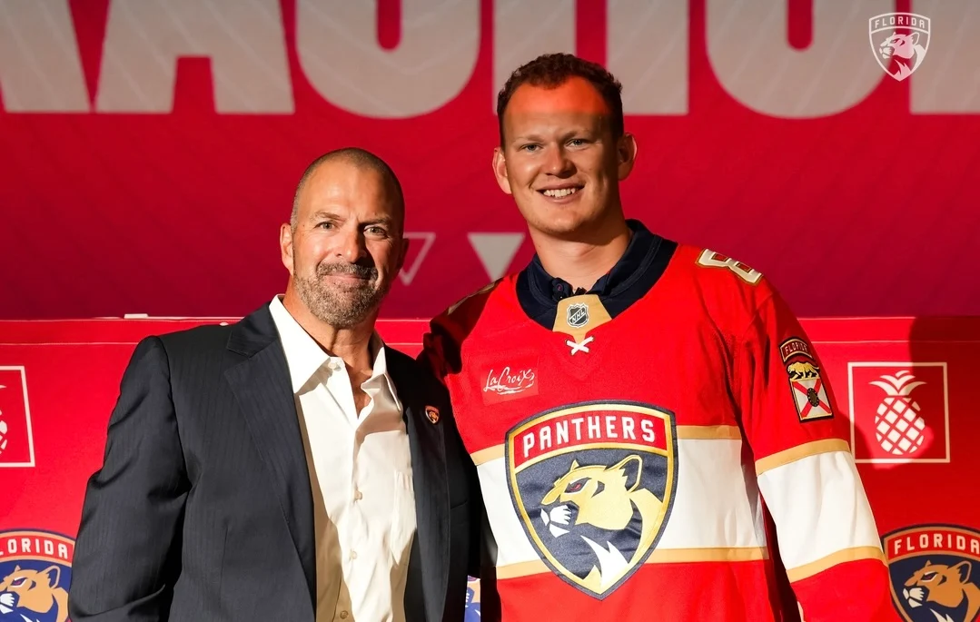 Brady Tkachuk: ‘Ready to Turn the Chapter’ with the Florida Panthers