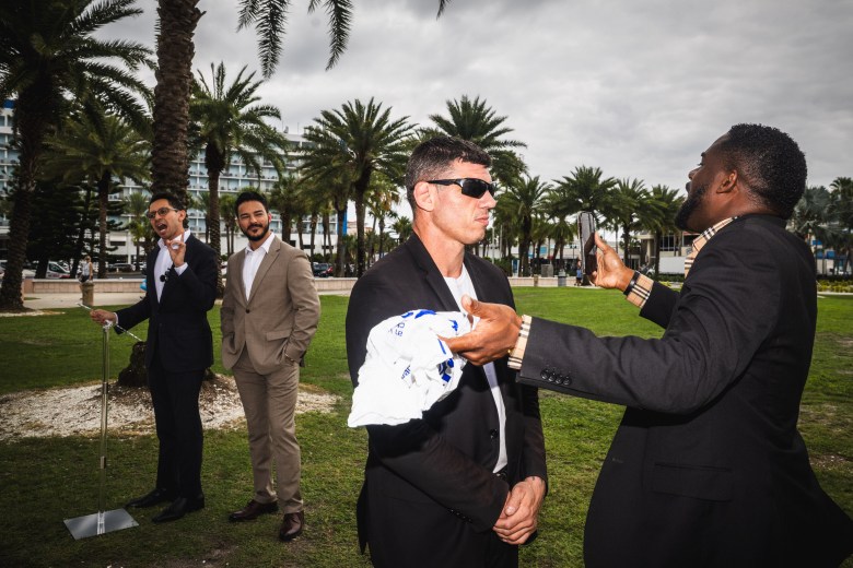 James Fishback confronted by Elvis Piggot in Clearwater Beach, Jun4, 2026