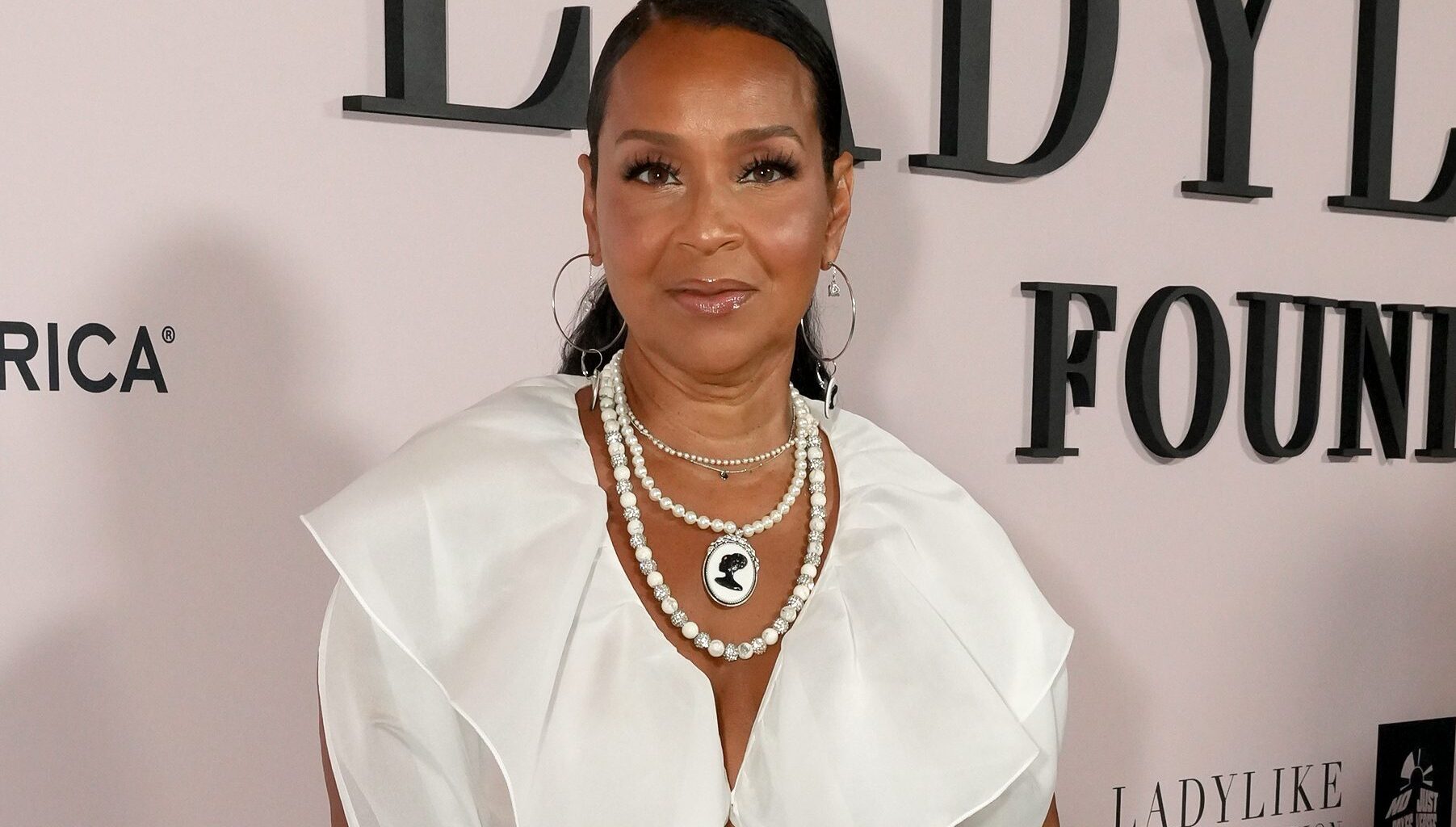 LisaRaye Has The Internet Taking Notes After Hitting Yung Miami's Spend Dat Challenge