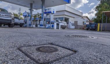 Where are the leaking gas tanks in Florida?