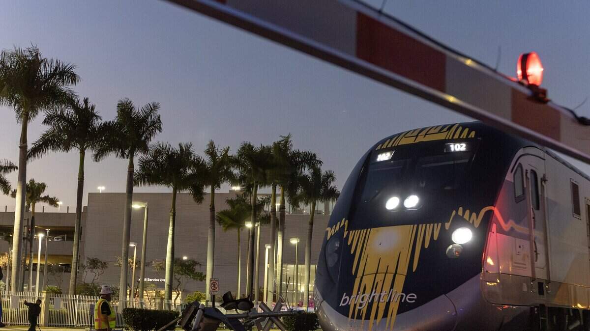 Miami-Dade County nears commuter rail deal with Brightline