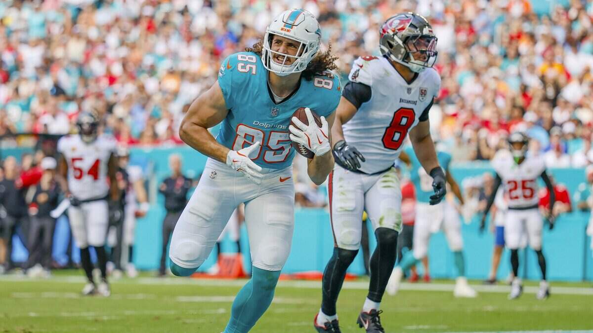 Dulcich becoming key target for Willis during Dolphins OTA’s