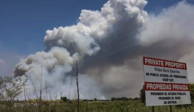 More than 200 people evacuated in West Miami-Dade fires