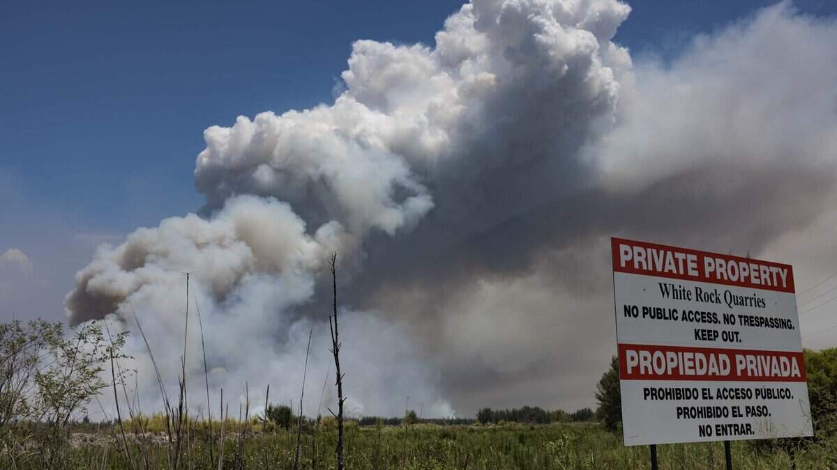 More than 200 people evacuated in West Miami-Dade fires