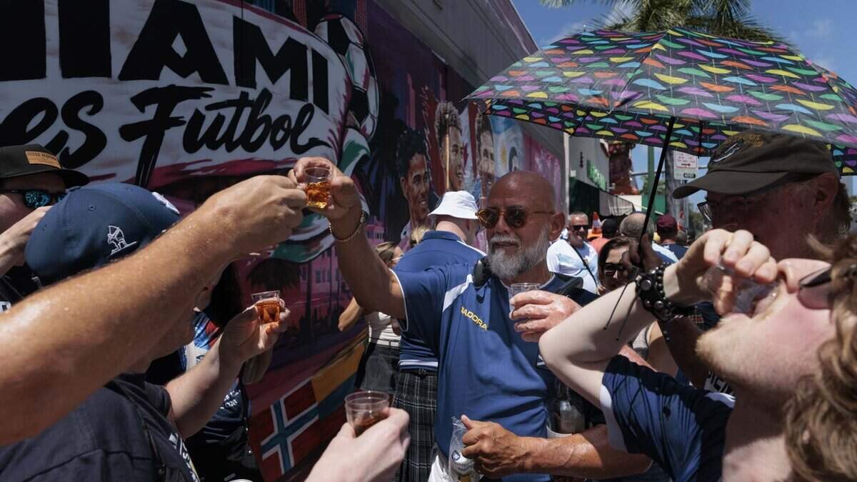 Miami heat warnings challenge World Cup fans