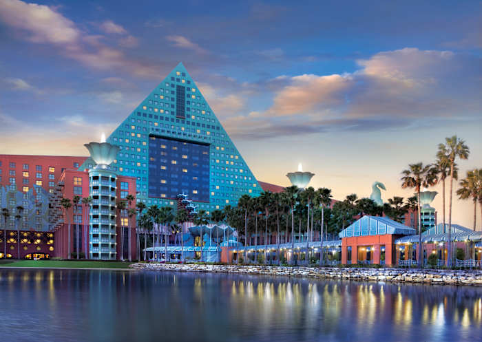 Fire breaks out at Walt Disney World resort kitchen