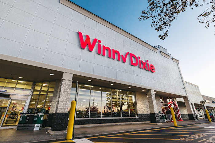 Final Harveys Supermarket converted to Winn‑Dixie opens in Jacksonville