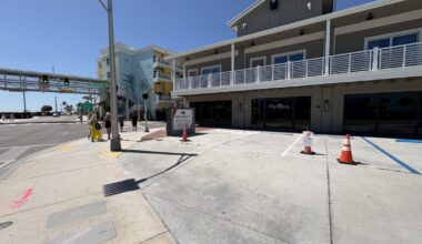 Fort Myers Beach Council allows commercial lot owner to eliminate all parking in reversal of Local Planning Agency decision - FORT MYERS