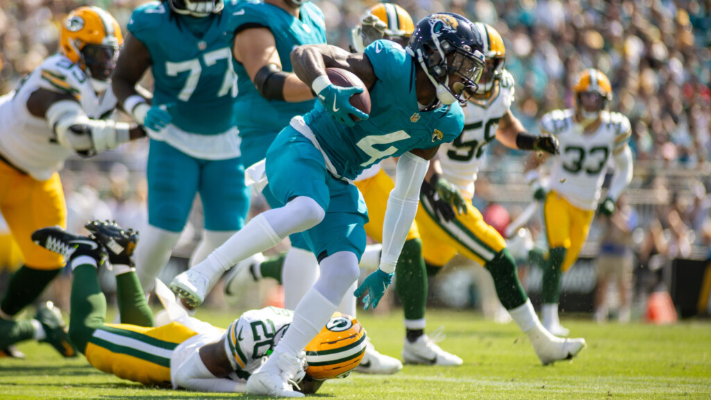 Jax Beach bars and restaurants can expand capacity on Jaguars game days