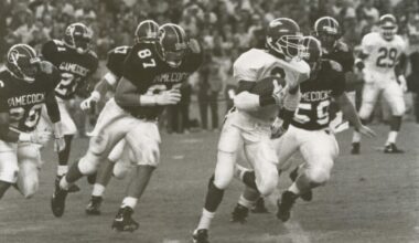 Orlando Watters, Arkansas football star in early SEC years, dies at 54
