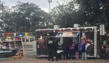 A Jacksonville food truck is feeding kids for free this summer. Here’s how you can help