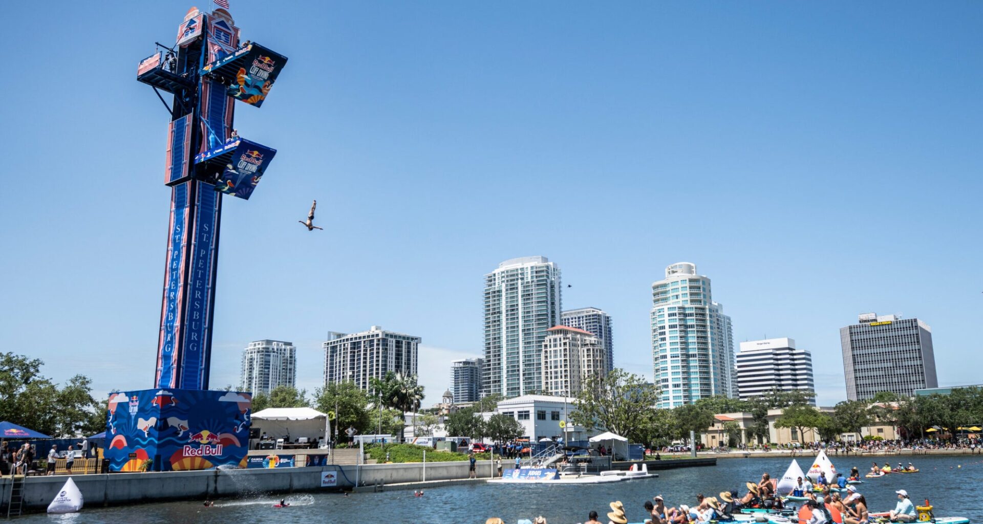 Red Bull Cliff Diving: Historic St. Petersburg Event