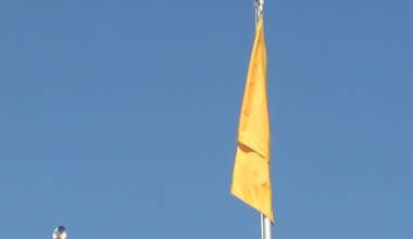 Advisory about very shallow sandbars on beach in Northwest Florida