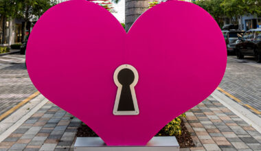 SUMMER LOVIN' Art Installation Opens at CityPlace Doral in Miami