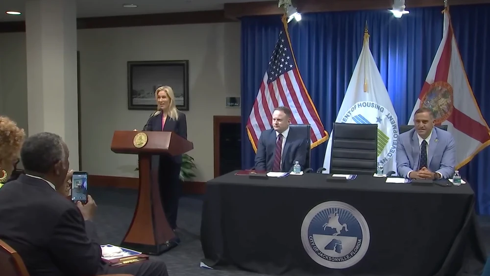 HUD news conference