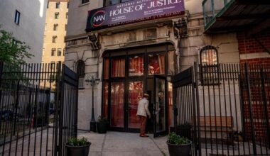 Sharpton locks in National Action Network's Harlem foothold