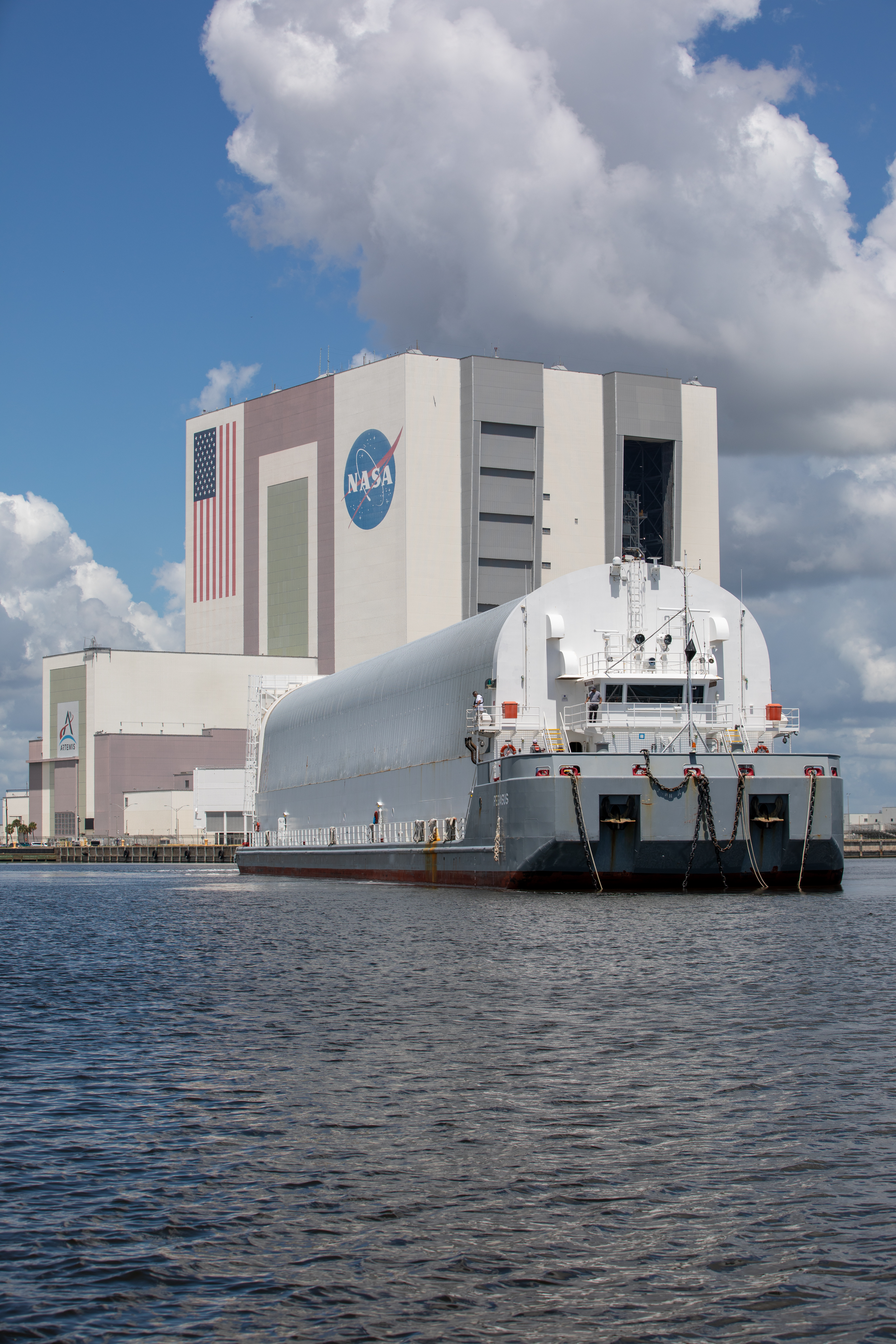 NASA's Pegasus barge docks at the Launch Complex 39 turn...