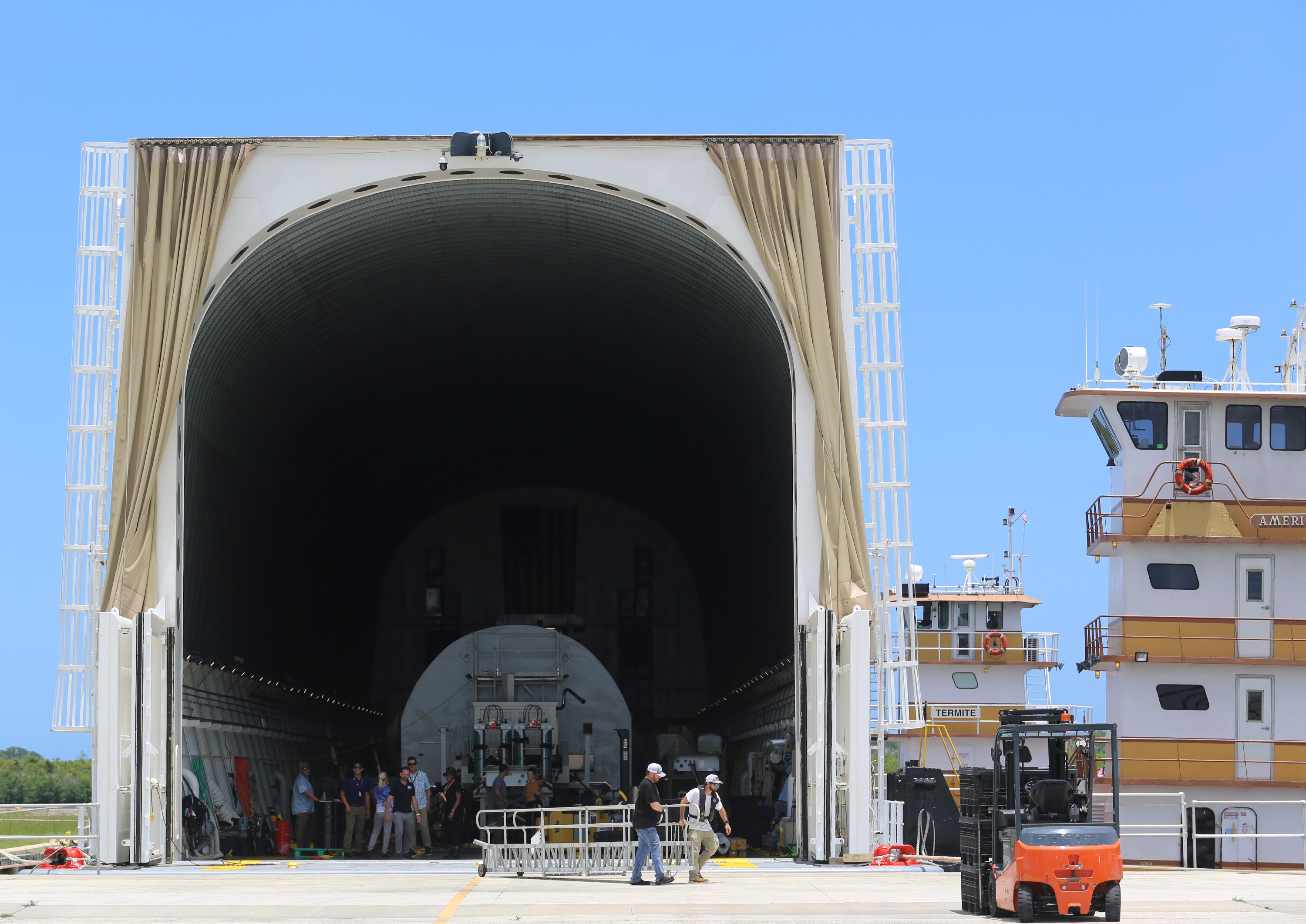 NASA's Pegasus barge docks at the Launch Complex 39 turn...