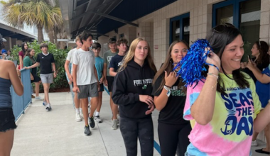 Island school students, staff mark last day of year - SANIBEL-CAPTIVA