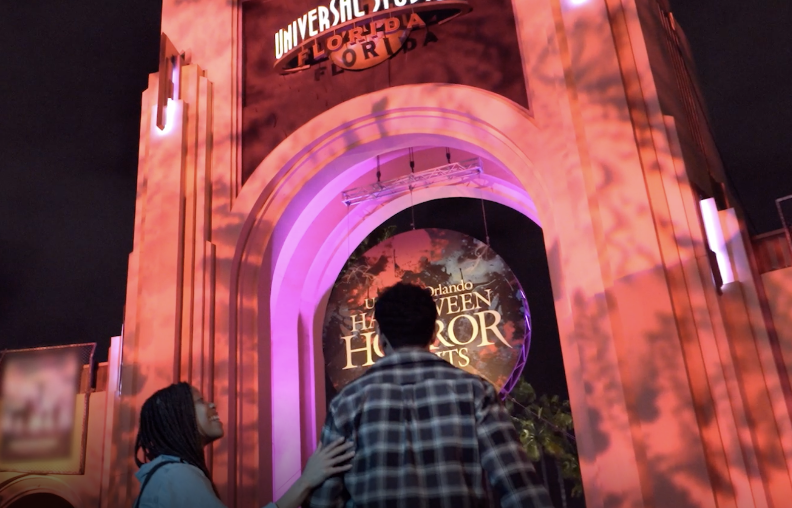 Universal Orlando Resort has updated its Halloween Horror Nights webpage to state that parking will be charged on event nights until 2 a.m.
