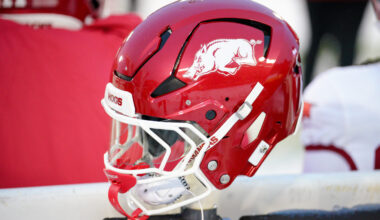 Arkansas adds commitment from 2027 OT out of Florida