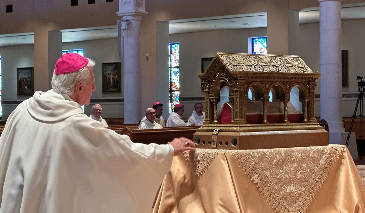 U.S. Catholic bishops consecrated nation to the Sacred Heart at gathering in Orlando