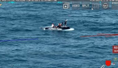 Family stays afloat after boat capsizes, sheriff’s office says