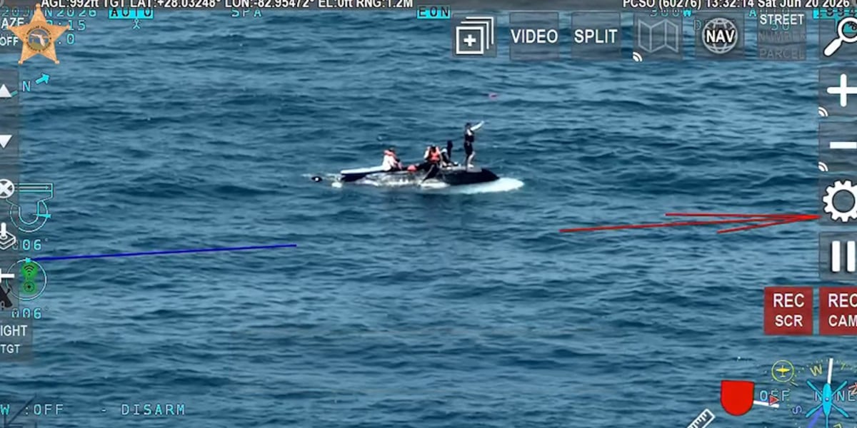 Family stays afloat after boat capsizes, sheriff’s office says