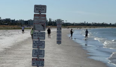 St. Pete Beach adopts beach sign ordinance despite reservations