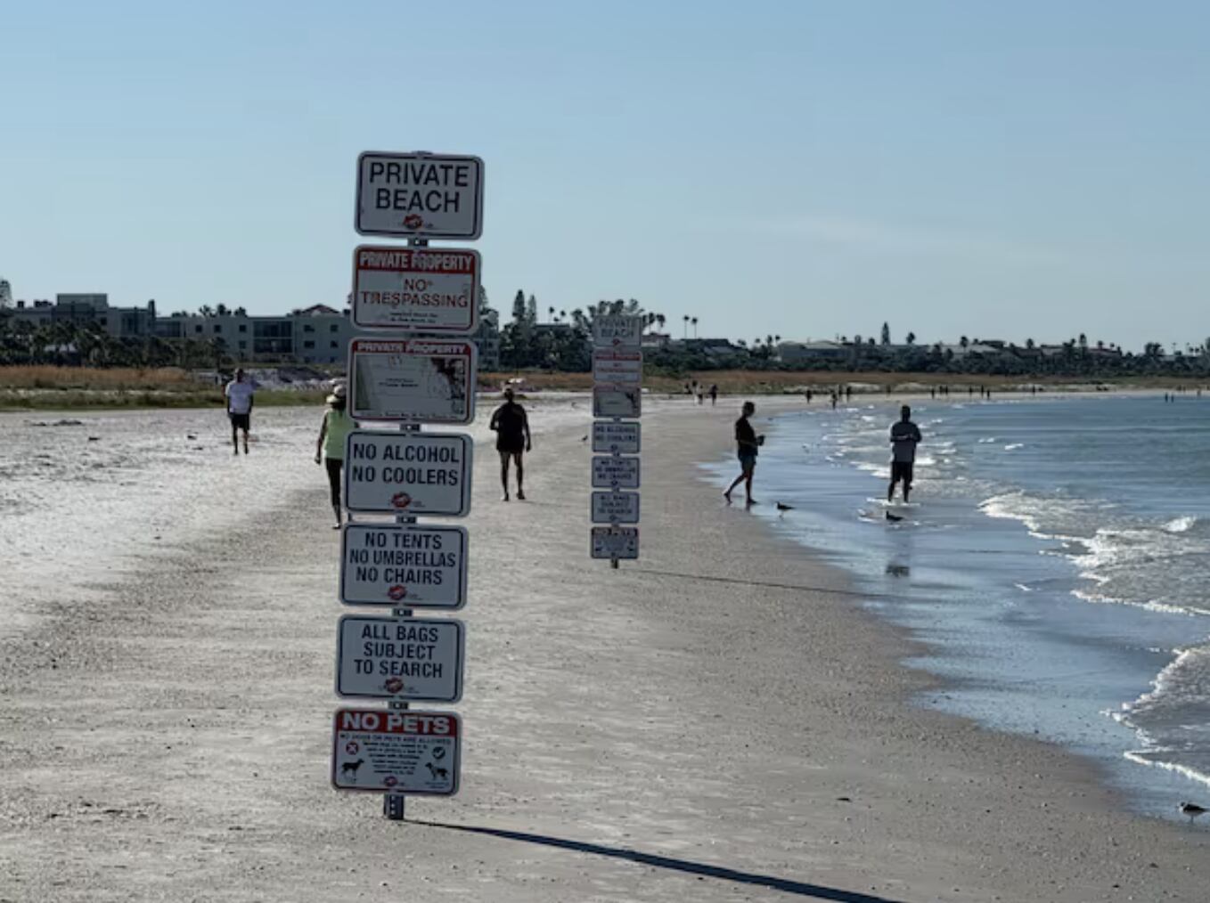 St. Pete Beach adopts beach sign ordinance despite reservations