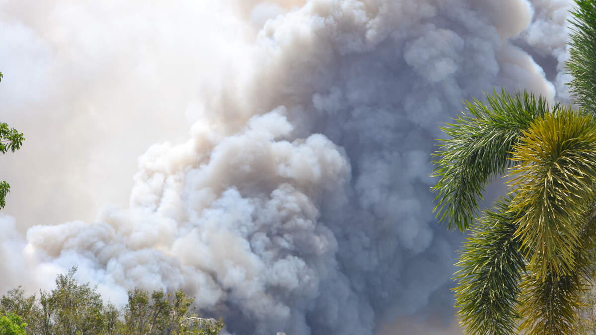 Miami-Dade fires: roads reopen and air quality improves