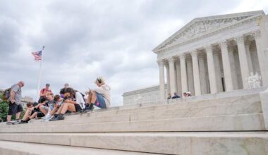 Supreme Court will decide whether criminal cases must have 12 jurors, in Florida case