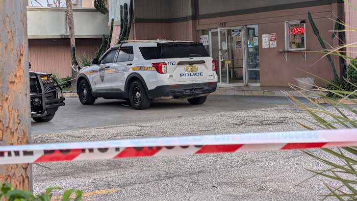 2 men hit by single bullet during fight at Regency Inn: JSO